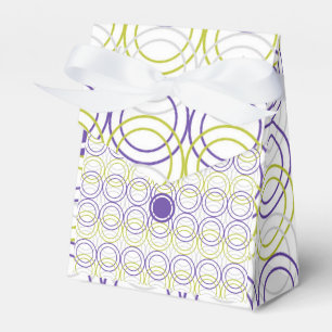Empty circles favor box