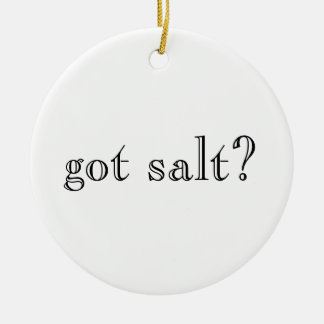 En Céramique sel obtenu ? chaux de /got ? ornement