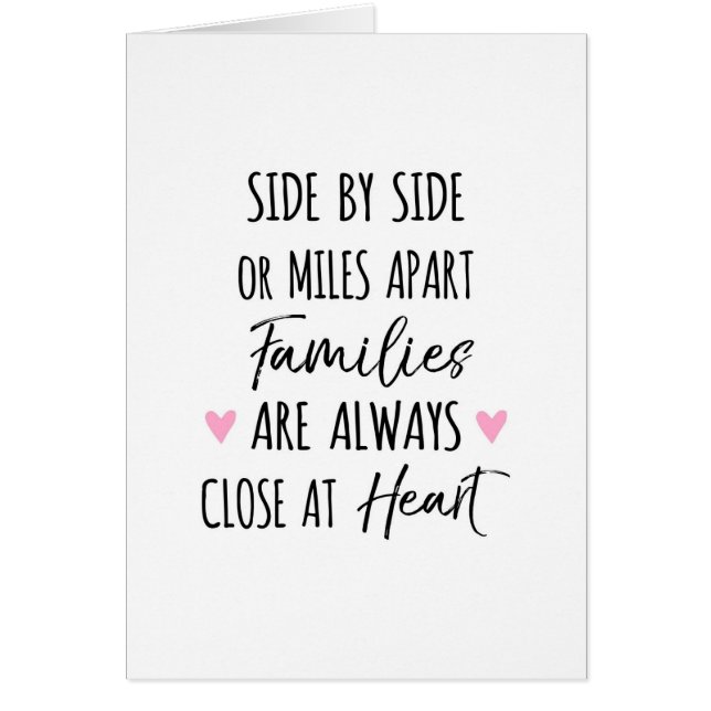En face ou à distance Les familles sont proches du (Devant)