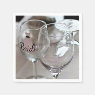 En Papier Serviette verre à vin de mariée