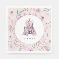 Servir une serviette de fête d'anniversaire