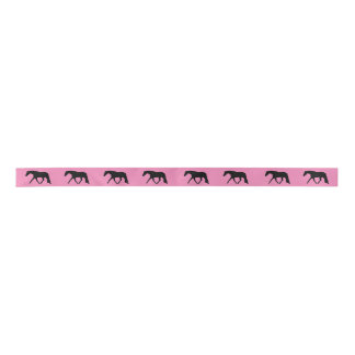 En Satin Chasseur Horse Ruban Noir