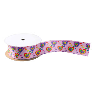 En Satin Ruban des coeurs arc-en-ciel