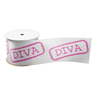 En Satin Ruban Estampillé DIVA