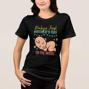 En Tri-matière T-shirt mignon pour le premier jour de la fête des