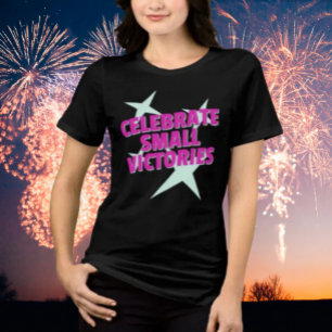 En Tri-matière T-shirt motivant pour célébrer les petites victoir