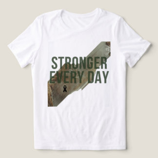 En Tri-matière T-shirt pour femmes « Plus forte chaque jour » – S