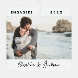 Engaged Christmas | Modern Trendy Couple Photo Met Metal Ornament
