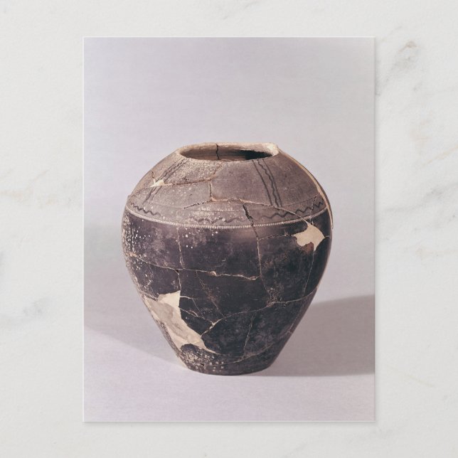 Engobe vase decorated with undulating lines postcard (Front)