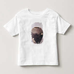 Engobe vase decorated with undulating lines toddler t-shirt
