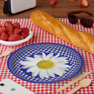 Enjoy the Shasta Daisy Beauty Paper Plate