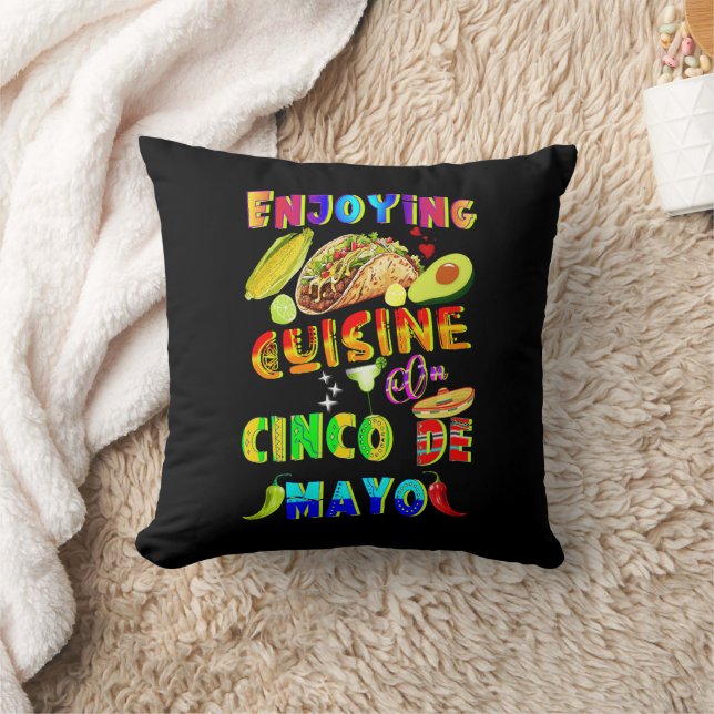 Enjoying Cuisine On Cinco de Mayo Throw Pillow (Blanket)