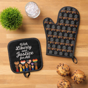 Ensemble De Gant De Cuisine Et De Manique Avec la liberté et la justice pour toutes les mani