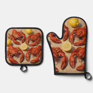 Ensemble De Gant De Cuisine Et De Manique Fête de homard frais bouilli au citron sur journal