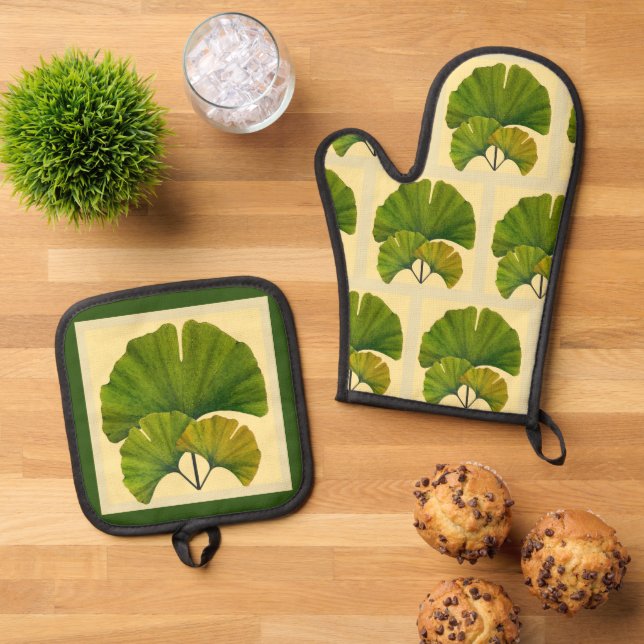 Ensemble De Gant De Cuisine Et De Manique Feuilles Ginkgo (De haut en bas)