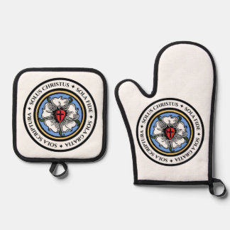 Ensemble De Gant De Cuisine Et De Manique Four Solas