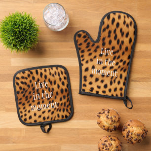 Ensemble De Gant De Cuisine Et De Manique Fourrure d'animal guépard
