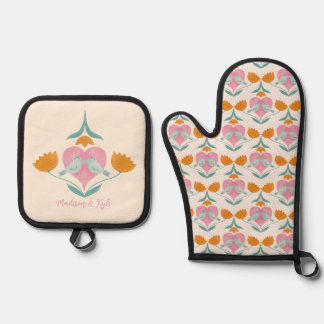 Ensemble De Gant De Cuisine Et De Manique Inséparables et fleurs motif