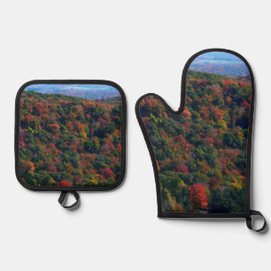 Ensemble De Gant De Cuisine Et De Manique Montagnes des Appalaches à l'automne