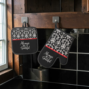 Ensemble De Gant De Cuisine Et De Manique Motif damassé noir et blanc victorien