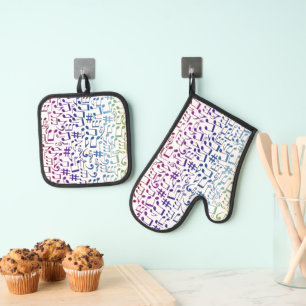 Ensemble De Gant De Cuisine Et De Manique Notes de musique colorées dansantes Amoureux de la