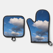 Nuages blancs foncés