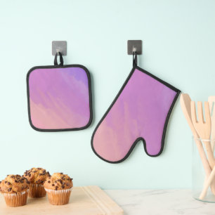 Ensemble De Gant De Cuisine Et De Manique Nuages violets au crépuscule