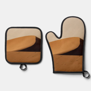 Ensemble De Gant De Cuisine Et De Manique Paysage du désert des dunes de sable