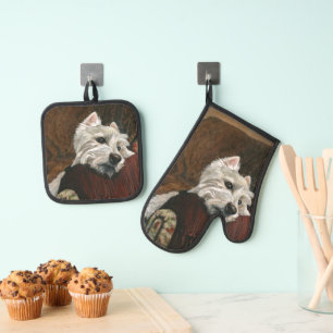 Ensemble De Gant De Cuisine Et De Manique Westie sur canapé