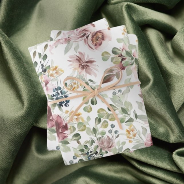 Ensemble de papier d'emballage floral pastel roman (Créateur téléchargé)