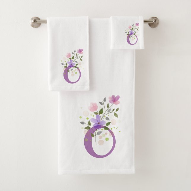 Ensemble de serviettes de bain à lettre initiale O (En situation)