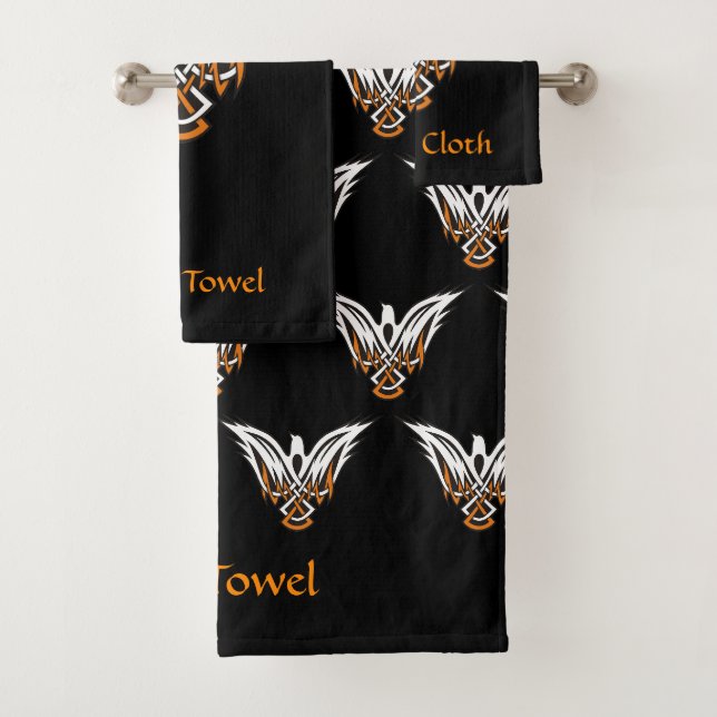 Ensemble de serviettes de bain aux oiseaux celtiqu (En situation)