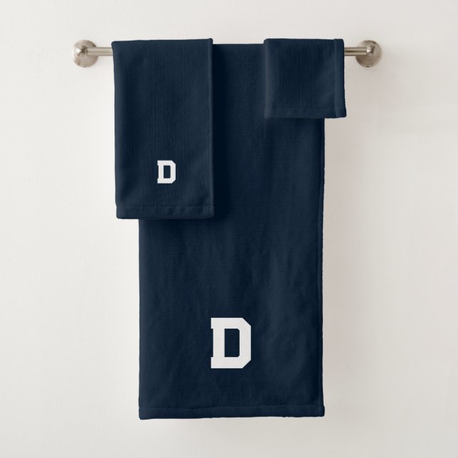 Ensemble de serviettes de bain bleu marine (En situation)