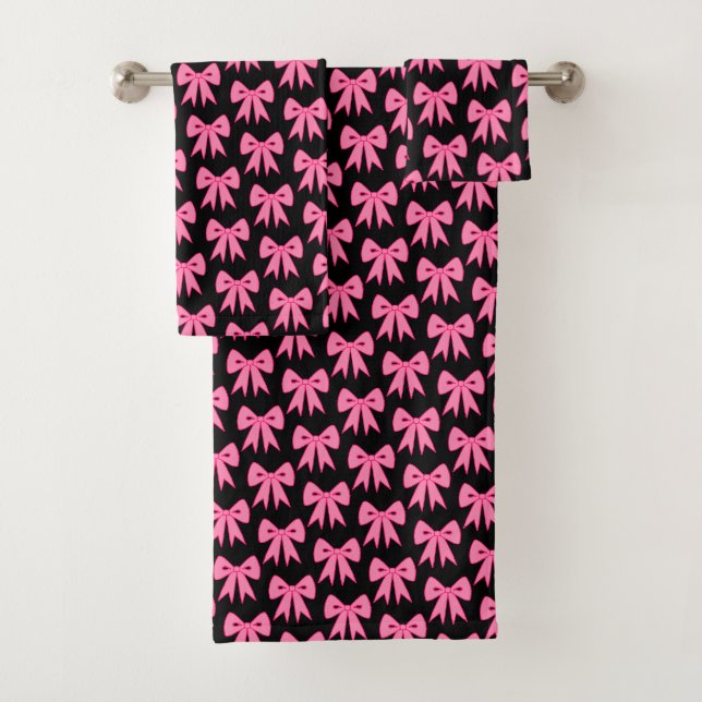 Ensemble de serviettes de bain de roses noires (En situation)