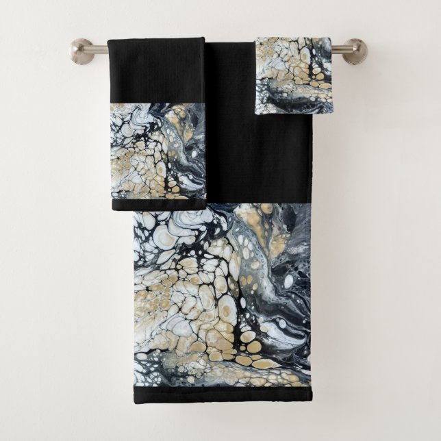 Ensemble de serviettes de bain en noir et blanc (En situation)