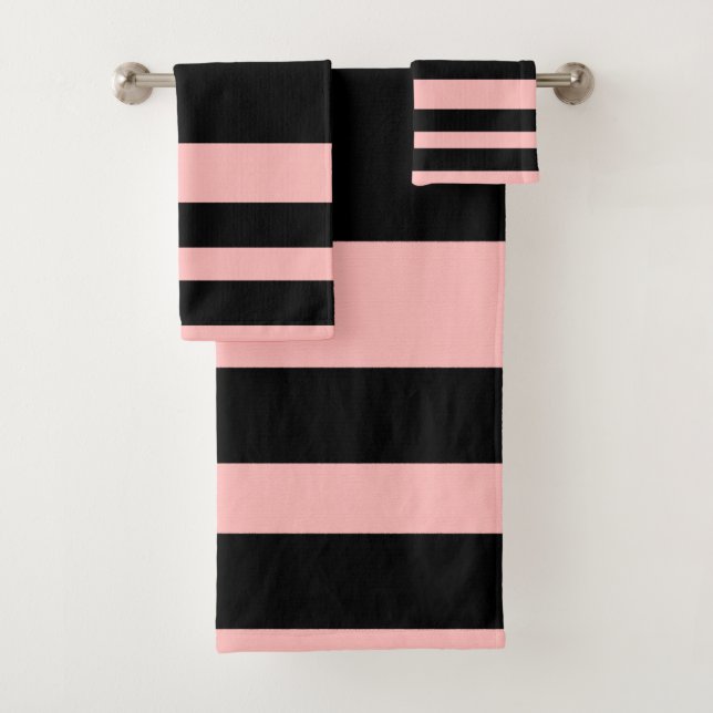 Ensemble de serviettes de bain rose et noir (En situation)