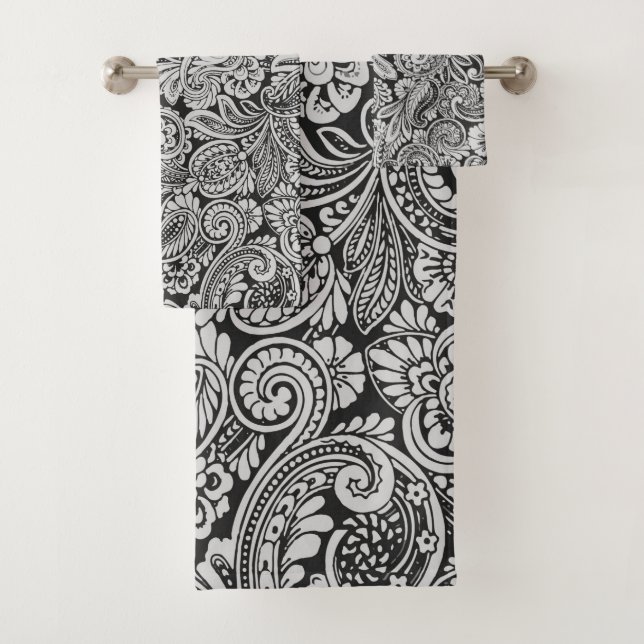 Ensemble de serviettes de bains en paisley noir et (En situation)
