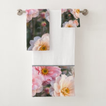 Ensemble de serviettes florales roses et blanches