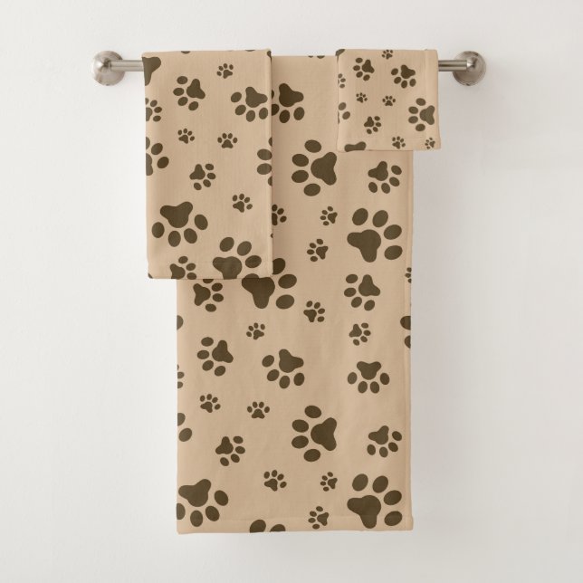 Ensemble de serviettes motif de la patte de l'ours (En situation)