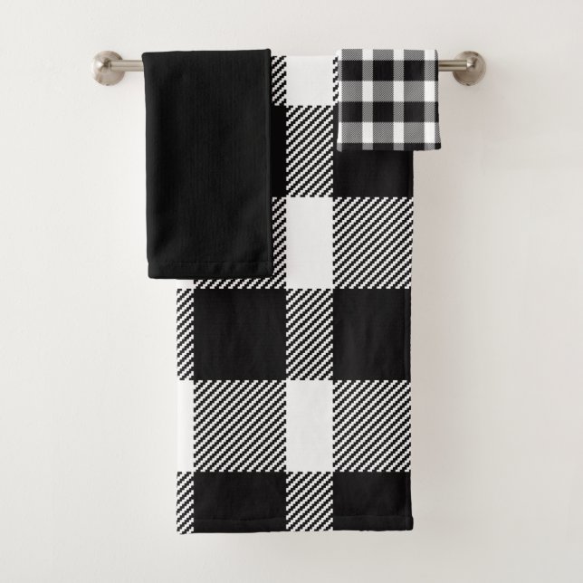 Ensemble noir et blanc de serviette de Bath (En situation)