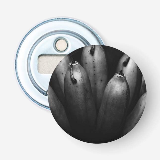 entertaining bunch bottle opener (Front)