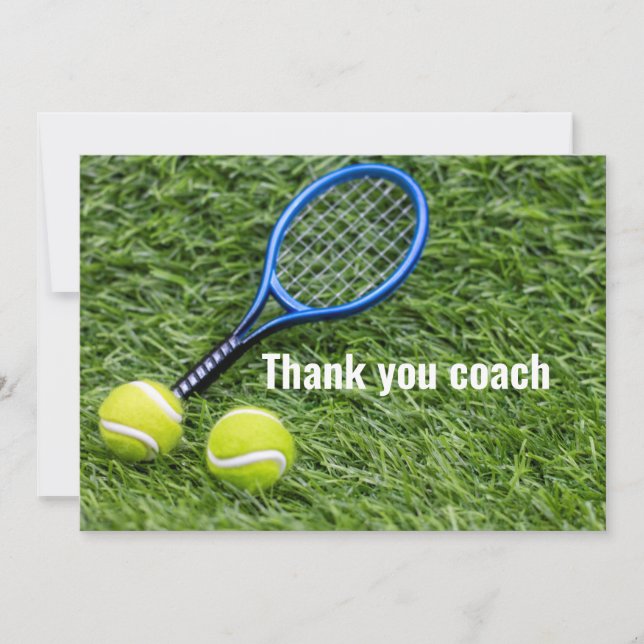 Entraîneur de tennis Merci avec raquette sur vert (Devant)