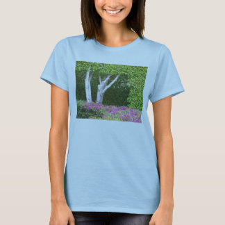 Entre le T-shirt d'arbres