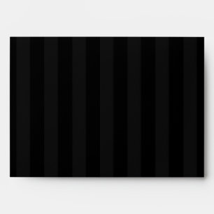 Enveloppe 5x7 noire rayée à l'extérieur rose à l'i