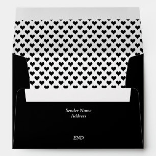 Enveloppe à liner noir de minuscules coeurs