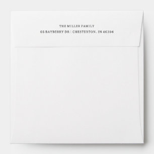 Enveloppe à mise en page d'adresse de retour à deu
