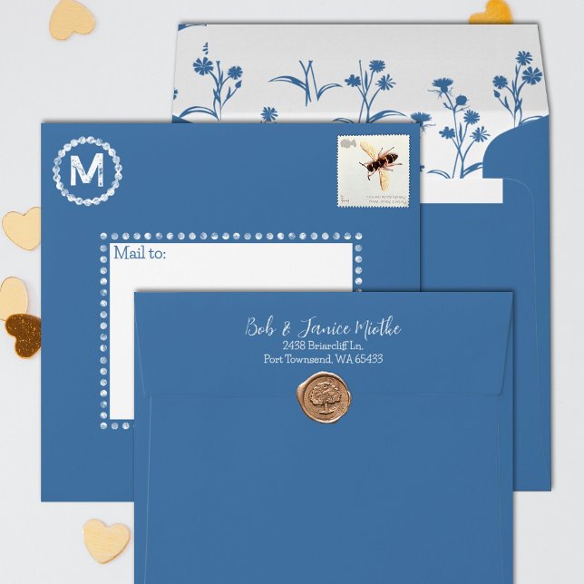 Enveloppe Adresse de monogramme de Bat Mitzvah à motif flora (navy blue invitation envelope with return address already printed, monogram, wild flower pattern)