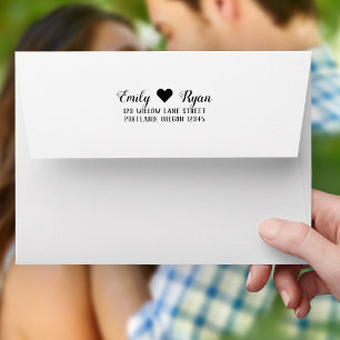 Enveloppe Adresse de Retour Couple Cœur Script Élégant
