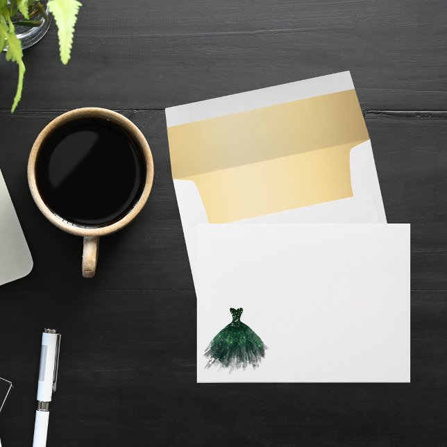 Enveloppe Adresse de retour de la robe verte d'anniversaire (Créateur téléchargé)