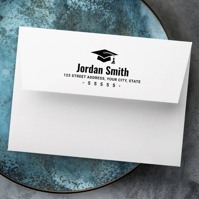 Enveloppe Adresse de retour du casquette de graduation blanc (Modern white graduation hat return address envelope)